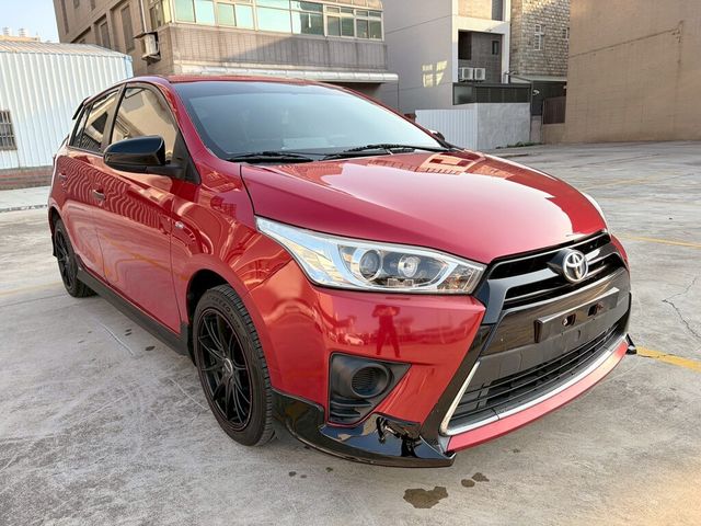 TOYOTA豐田 YARIS  第2張相片