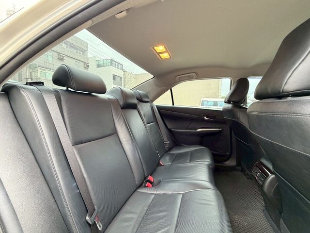 TOYOTA豐田 CAMRY HYBRID  第8張相片