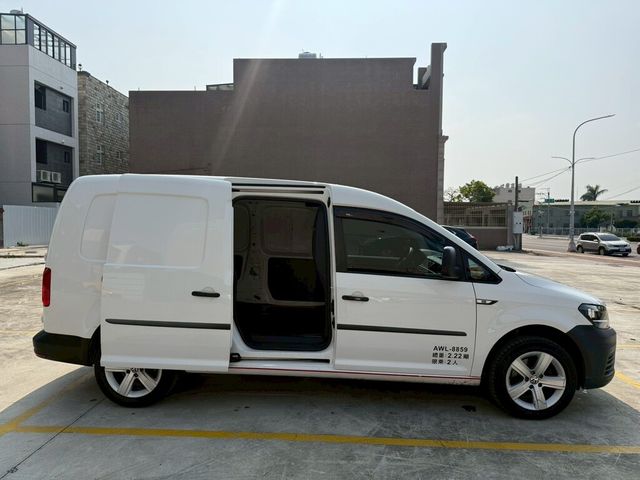 VOLKSWAGEN福斯 CADDY  第8張相片