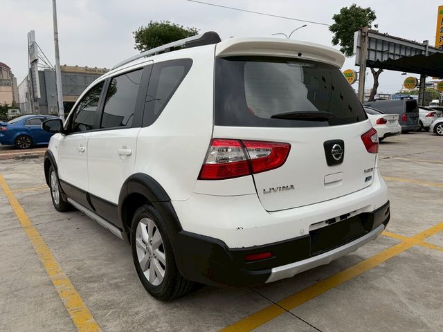 NISSAN日產 LIVINA  第4張相片