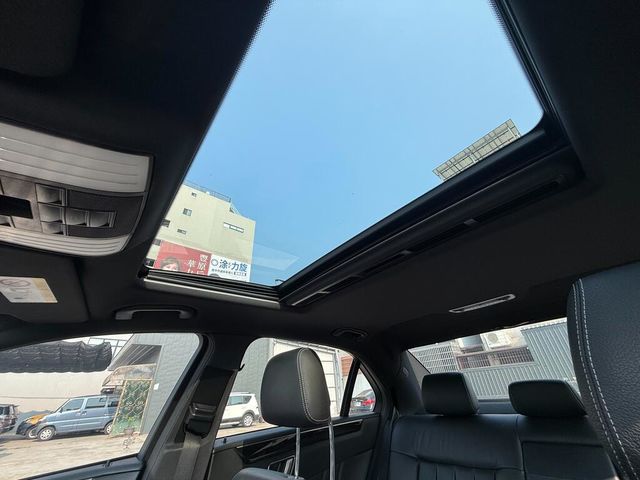 M-BENZ賓士 E300  第9張相片