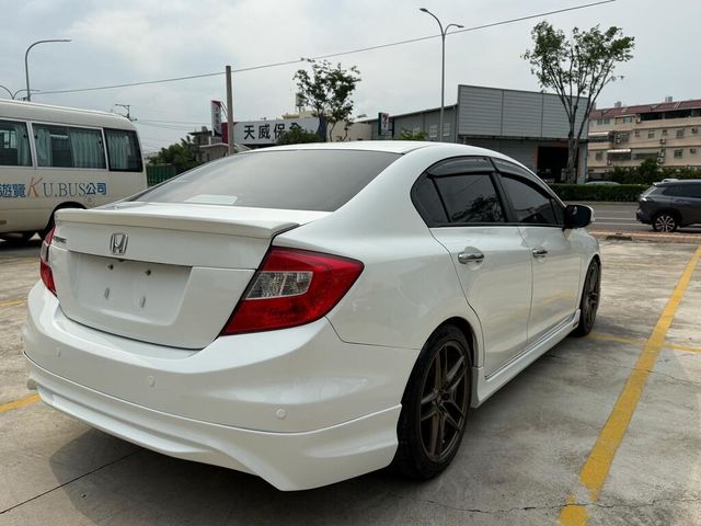HONDA本田 CIVIC  第2張相片