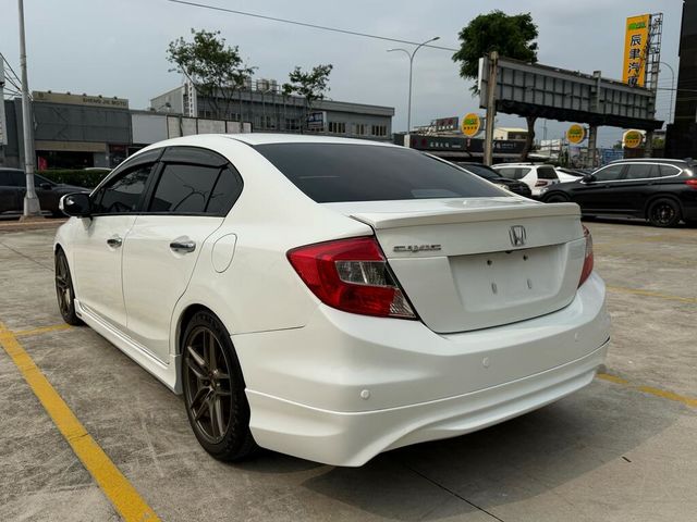 HONDA本田 CIVIC  第8張相片