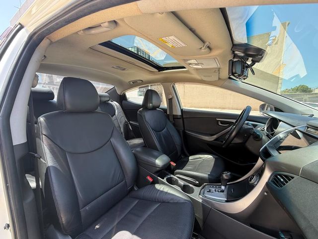 HYUNDAI現代 ELANTRA  第6張相片