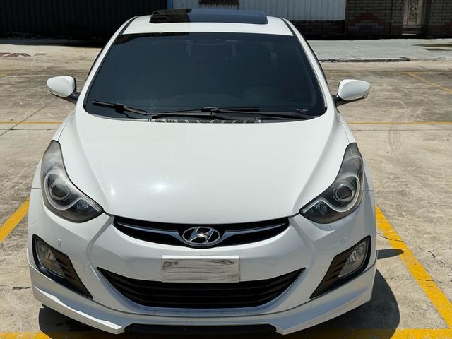 HYUNDAI現代 ELANTRA  第12張相片