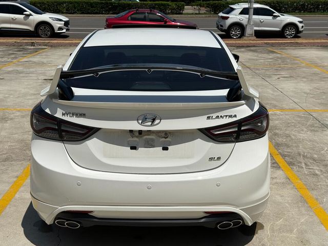 HYUNDAI現代 ELANTRA  第13張相片