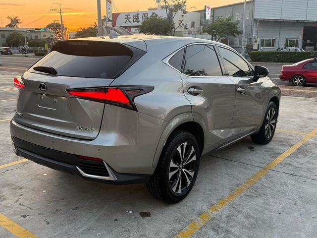 LEXUS凌志 NX200  第3張相片