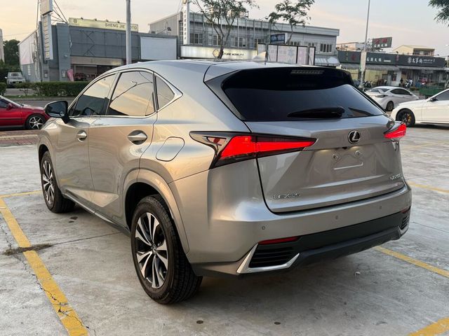 LEXUS凌志 NX200  第4張相片