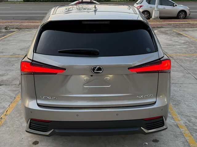 LEXUS凌志 NX200  第15張相片