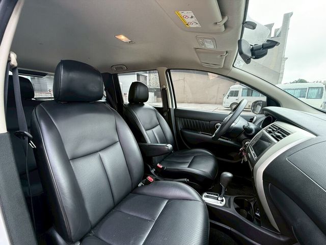 NISSAN日產 LIVINA  第5張相片