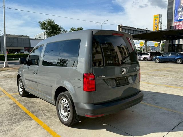 VOLKSWAGEN福斯 CADDY  第4張相片