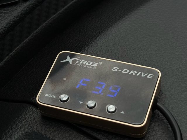 LUXGEN納智捷 U6 TURBO  第16張相片