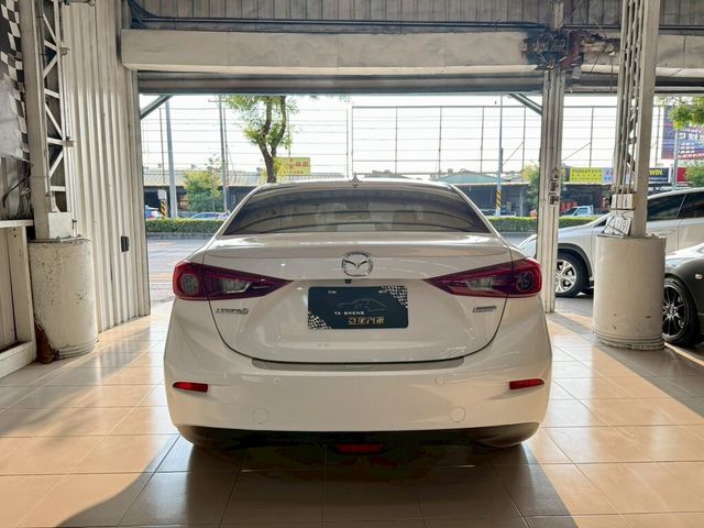 MAZDA馬自達 MAZDA 3  第4張相片