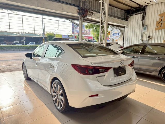 MAZDA馬自達 MAZDA 3  第8張相片
