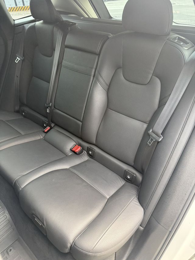 VOLVO富豪 XC60  第15張相片