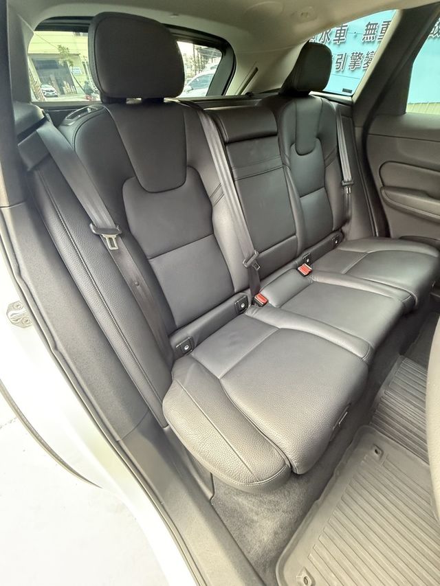VOLVO富豪 XC60  第16張相片