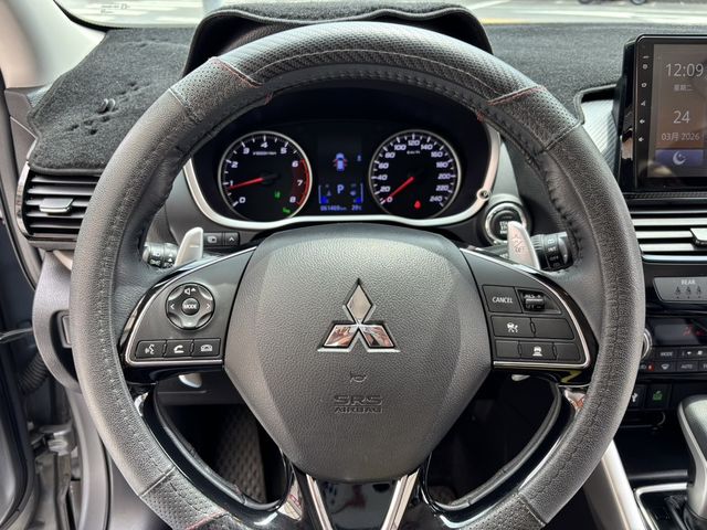 MITSUBISHI三菱 ECLIPSE  第8張相片