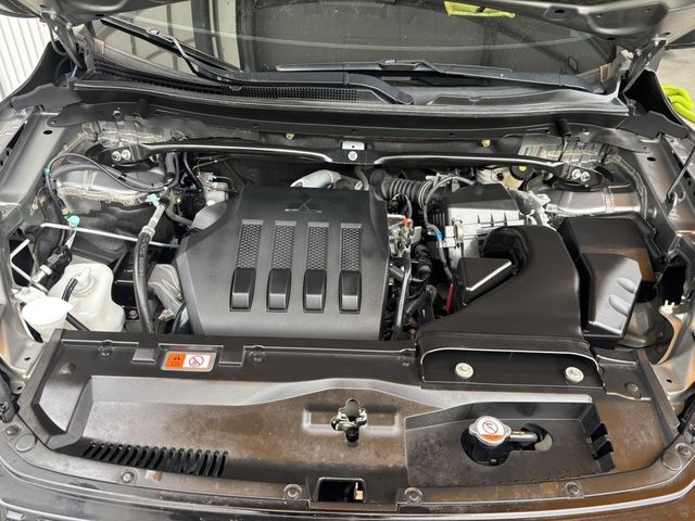 MITSUBISHI三菱 ECLIPSE  第12張相片