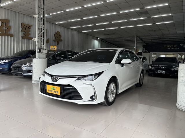 TOYOTA豐田 ALTIS  第1張相片