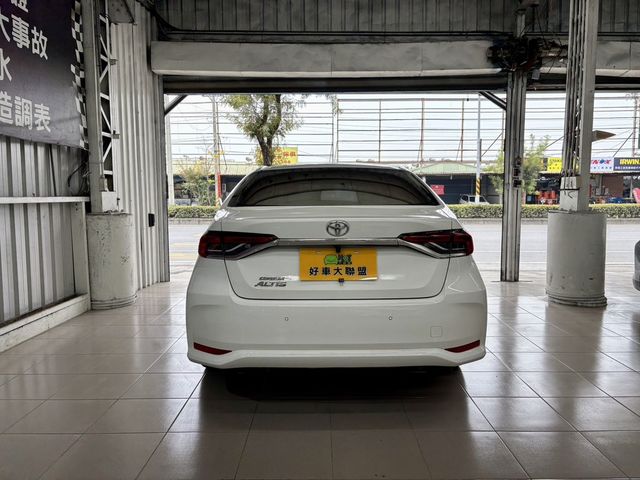 TOYOTA豐田 ALTIS  第5張相片