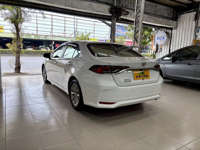 TOYOTA豐田 ALTIS  第6張相片