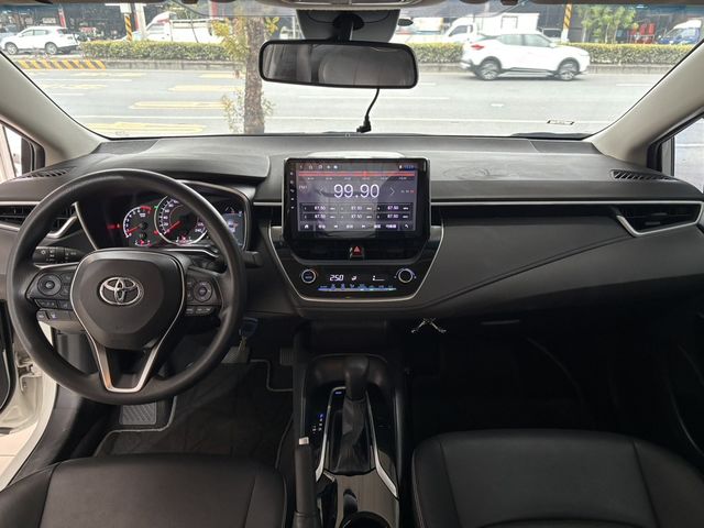 TOYOTA豐田 ALTIS  第10張相片