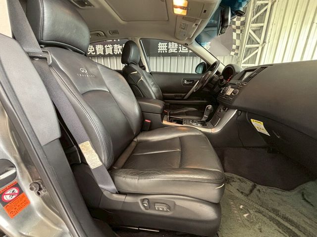 INFINITI無限 FX35  第7張相片