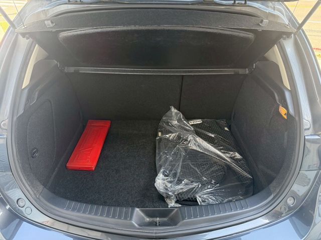 MAZDA馬自達 MAZDA 3  第14張相片