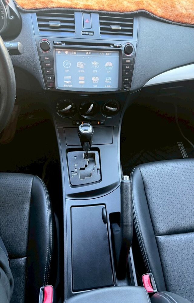 MAZDA馬自達 MAZDA 3  第15張相片