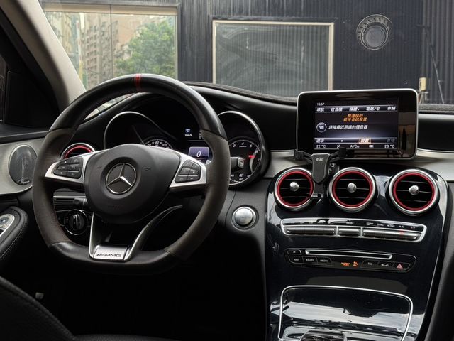 M-BENZ賓士 C300  第4張相片