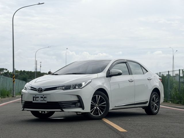 TOYOTA豐田 ALTIS  第1張相片