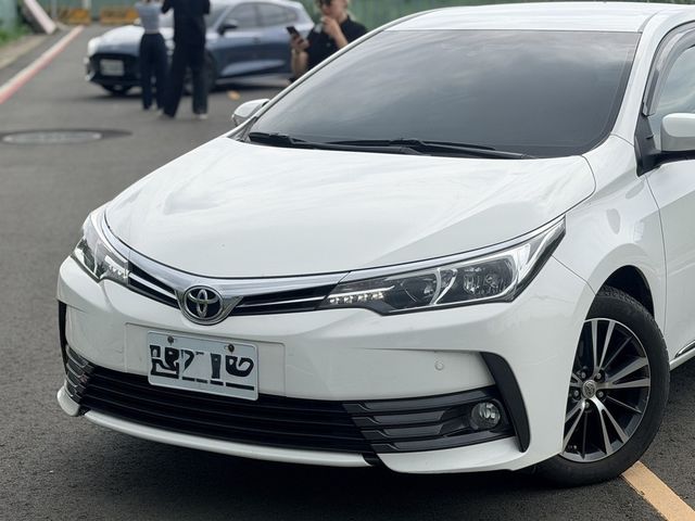 TOYOTA豐田 ALTIS  第3張相片