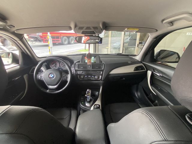 BMW寶馬 118  第5張相片