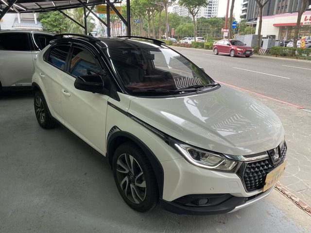 LUXGEN納智捷 U5  第3張相片