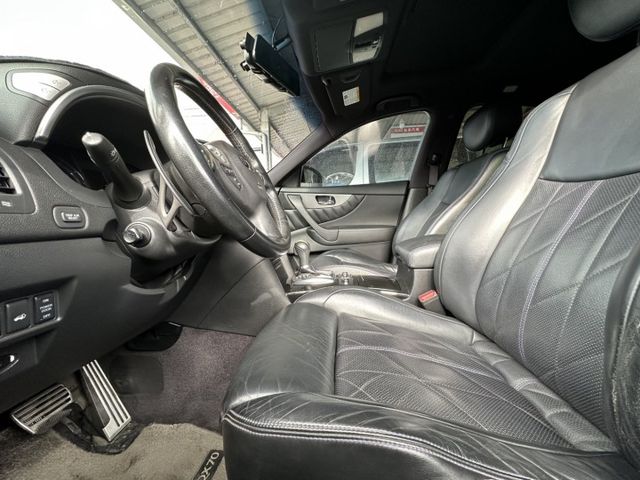 車輛配備:1.座椅通風加熱 2.TCS防滑 3.方向盤快撥 4.換檔撥片 5.定速系統  第4張相片