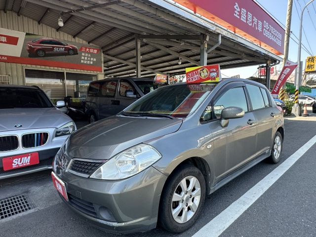 車輛配備:1.恆溫空調 2.後座分離倒覆 3.CD音響主機 4.大燈水平調整 5.車用備胎  第1張相片