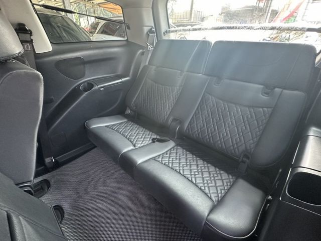 車輛配備:1.原廠螢幕主機 2.TCS防滑系統 3.胎壓偵測 4.大燈調節 5.第二.三排座椅分離倒覆  第8張相片