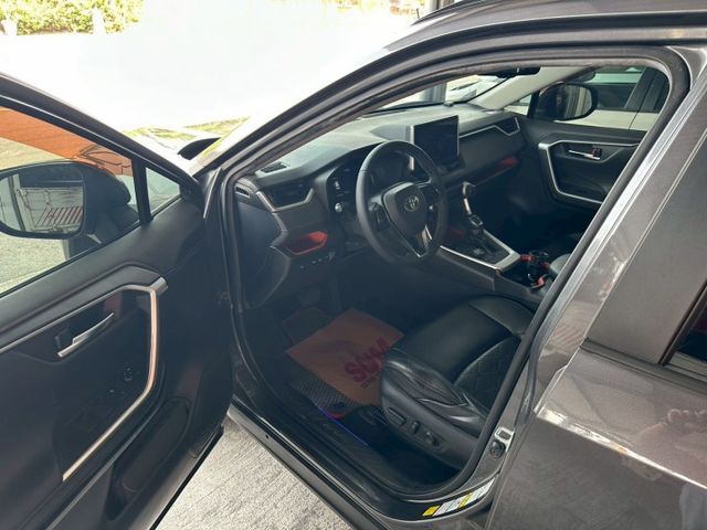 ★一台讓你出去玩不用怕耗油的車★低重心設計，減少晃動感★  第6張相片