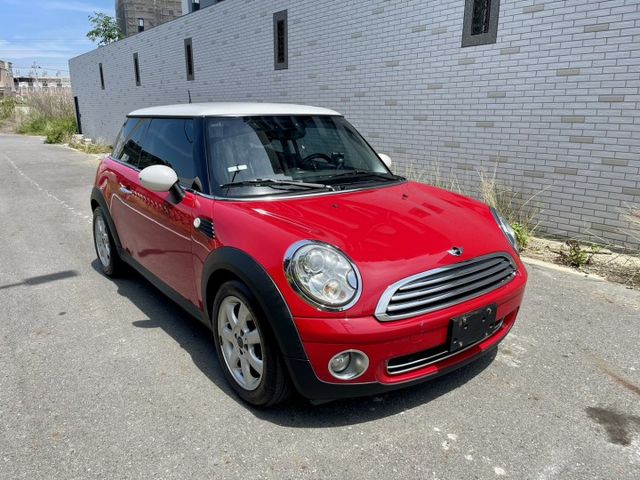 經典Mini  車內車外都漂亮  第4張相片
