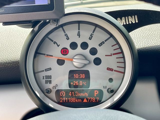 經典Mini  車內車外都漂亮  第17張相片