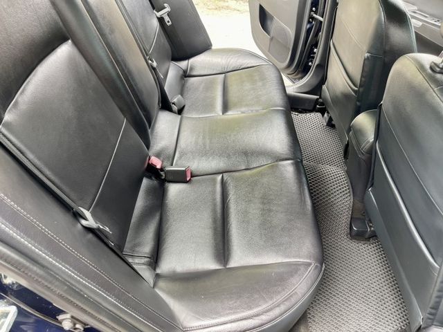 I-key、天窗、抬頭顯示、9顆安全氣囊  第14張相片