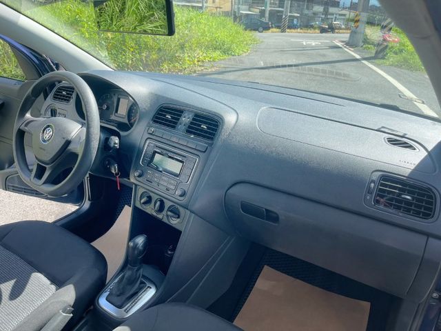 最安全的小車  操控性佳  第11張相片