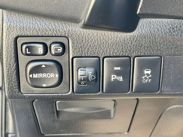 免鑰匙、摸門、定速、循跡防滑  第17張相片