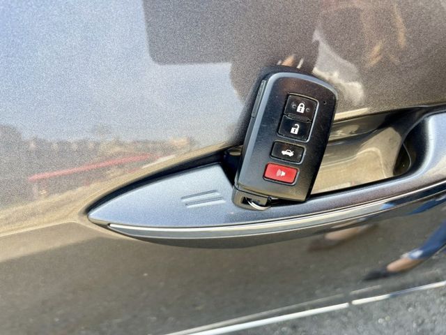 免鑰匙、摸門、定速、循跡防滑  第18張相片