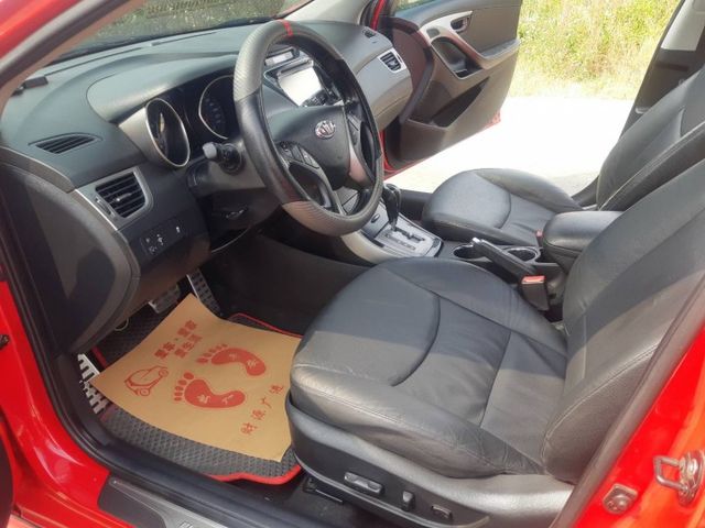 六速手自排  1.8L直四汽油引擎  第10張相片