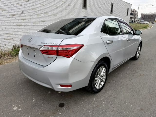 只跑8.6萬公里、里程保證、Keyless、恆溫空調、定速  第4張相片