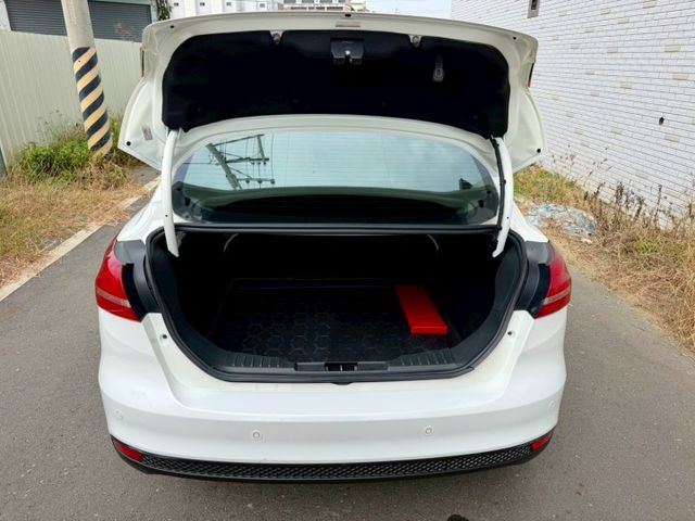 原鈑件  里程保證  省油大馬力  第18張相片