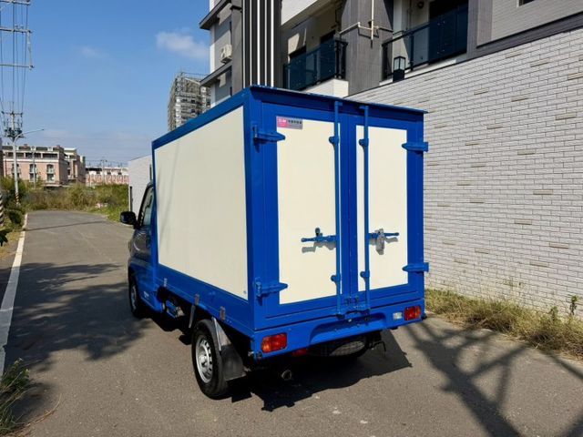 原漆原鈑件  里程保證  只跑12萬  第6張相片