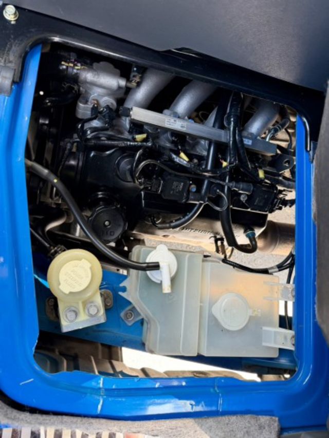 原漆原鈑件  里程保證  只跑12萬  第13張相片