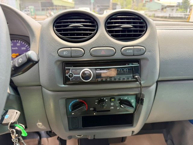 4WD 四輪傳動 好照顧又耐操 原鈑件 里程保證  第12張相片